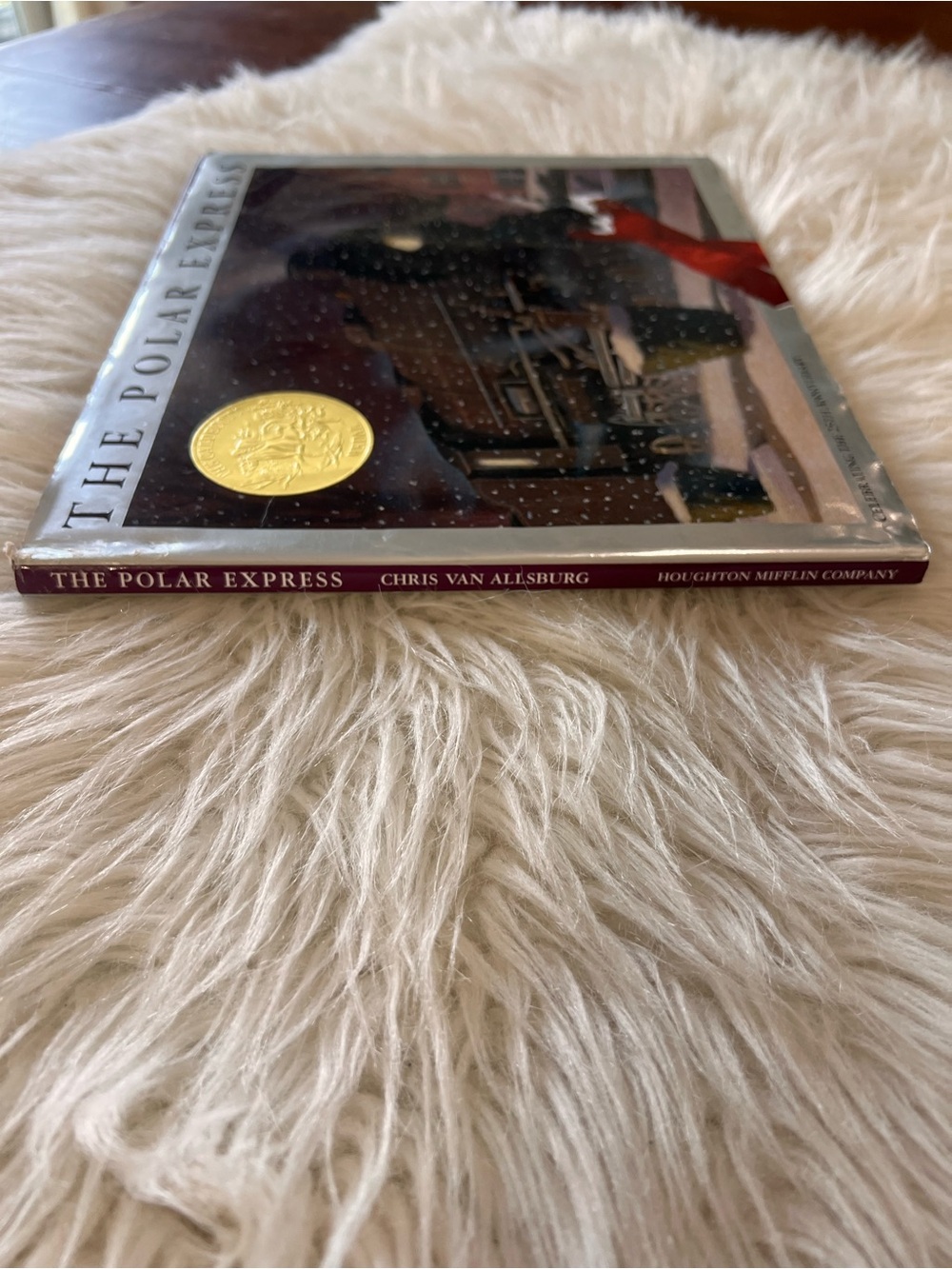 The Polar Express Hardcover 25th anniversary edition - Picture 7 of 11